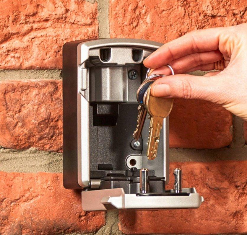 Bezpečnostná schránka Master Lock 5441EURD Bluetooth – Obrázok 6